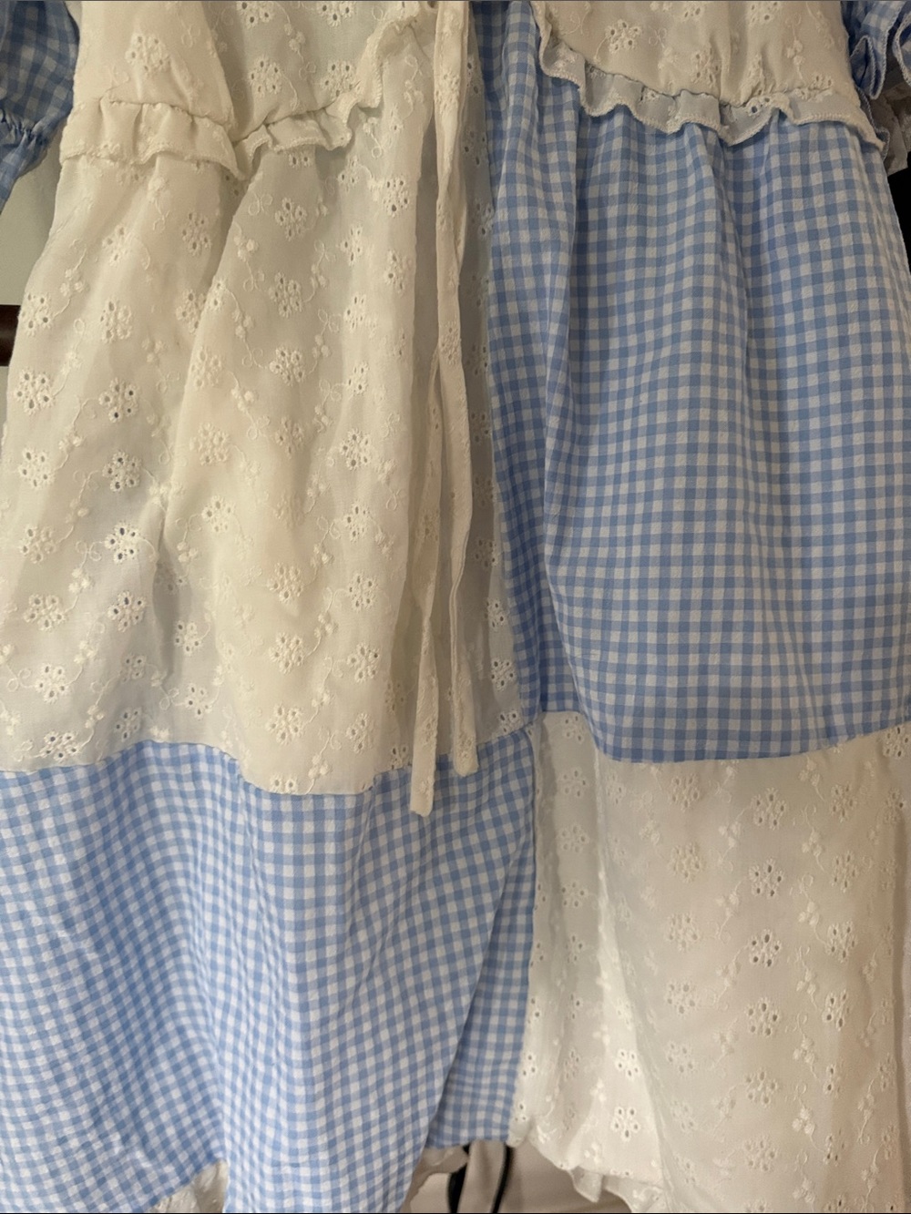 SHEIN White Satin-Look Blouse with Tag Detail - Picture 3 of 4